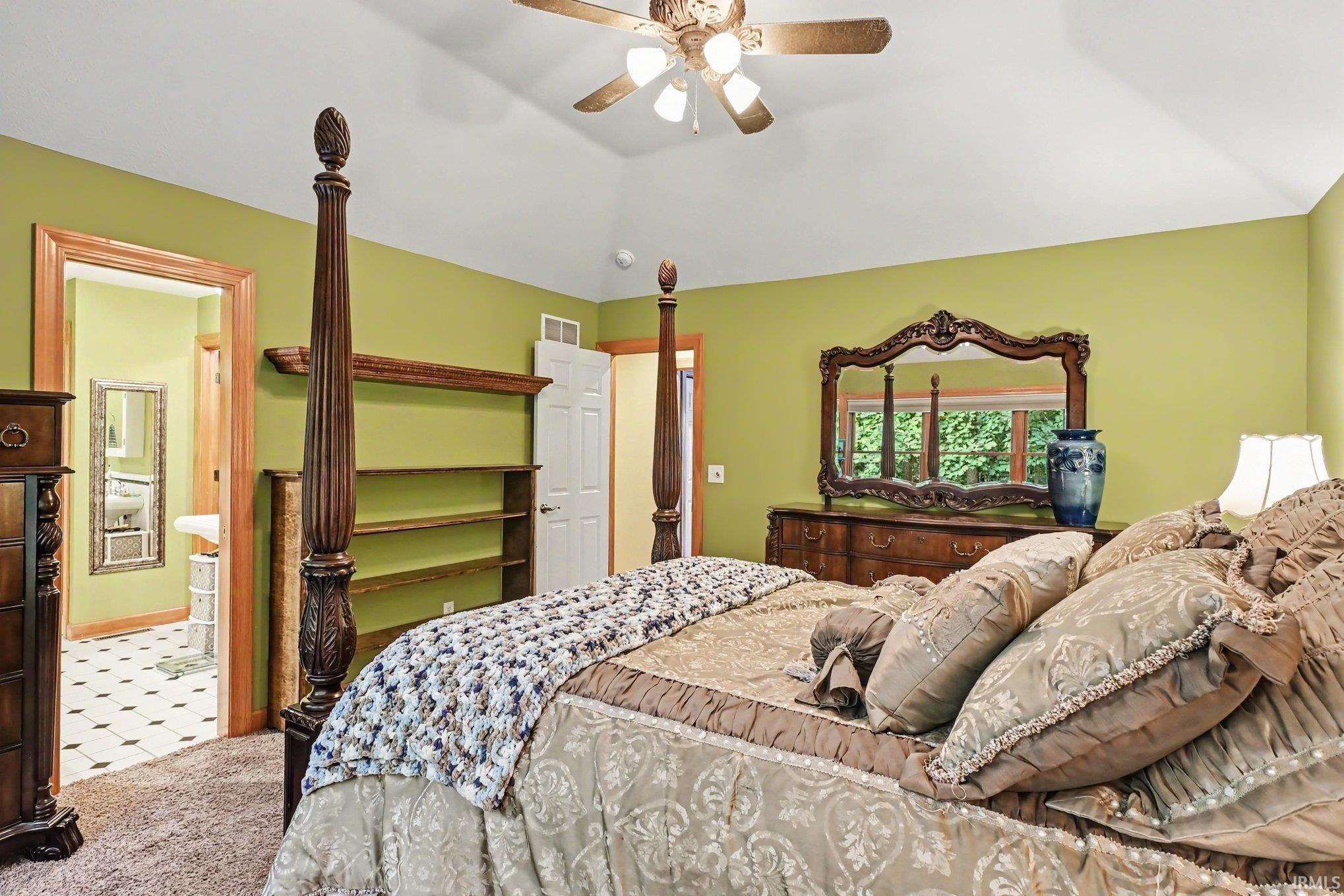 211 Greenfield Drive Middlebury IN 46540