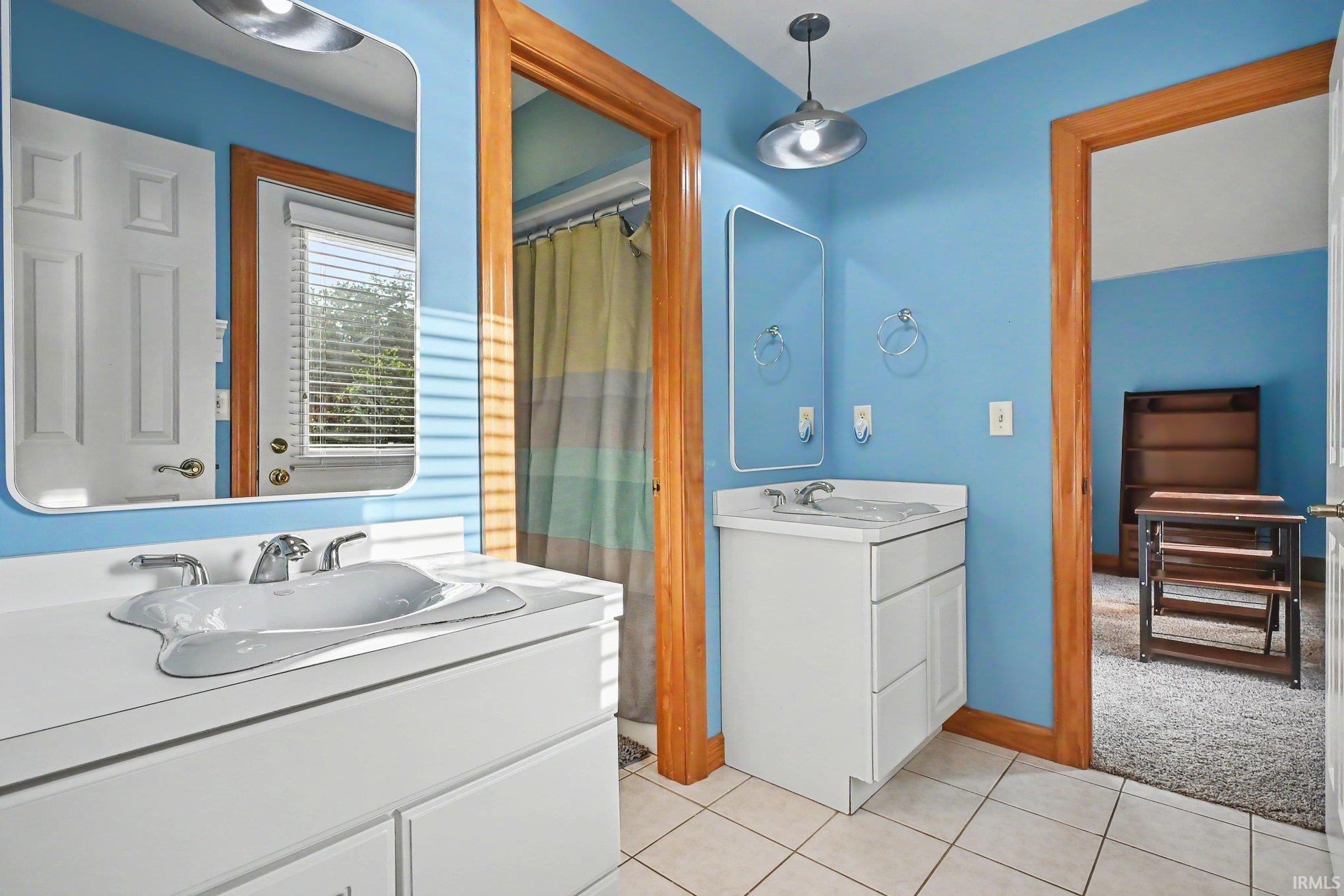 211 Greenfield Drive Middlebury IN 46540