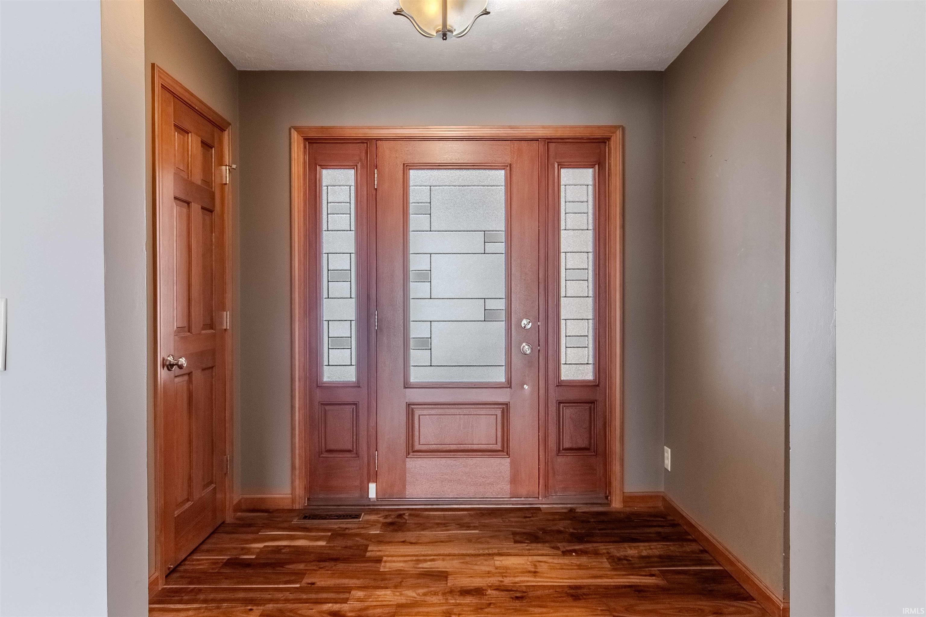 1116 Erin Court Middlebury IN 46540