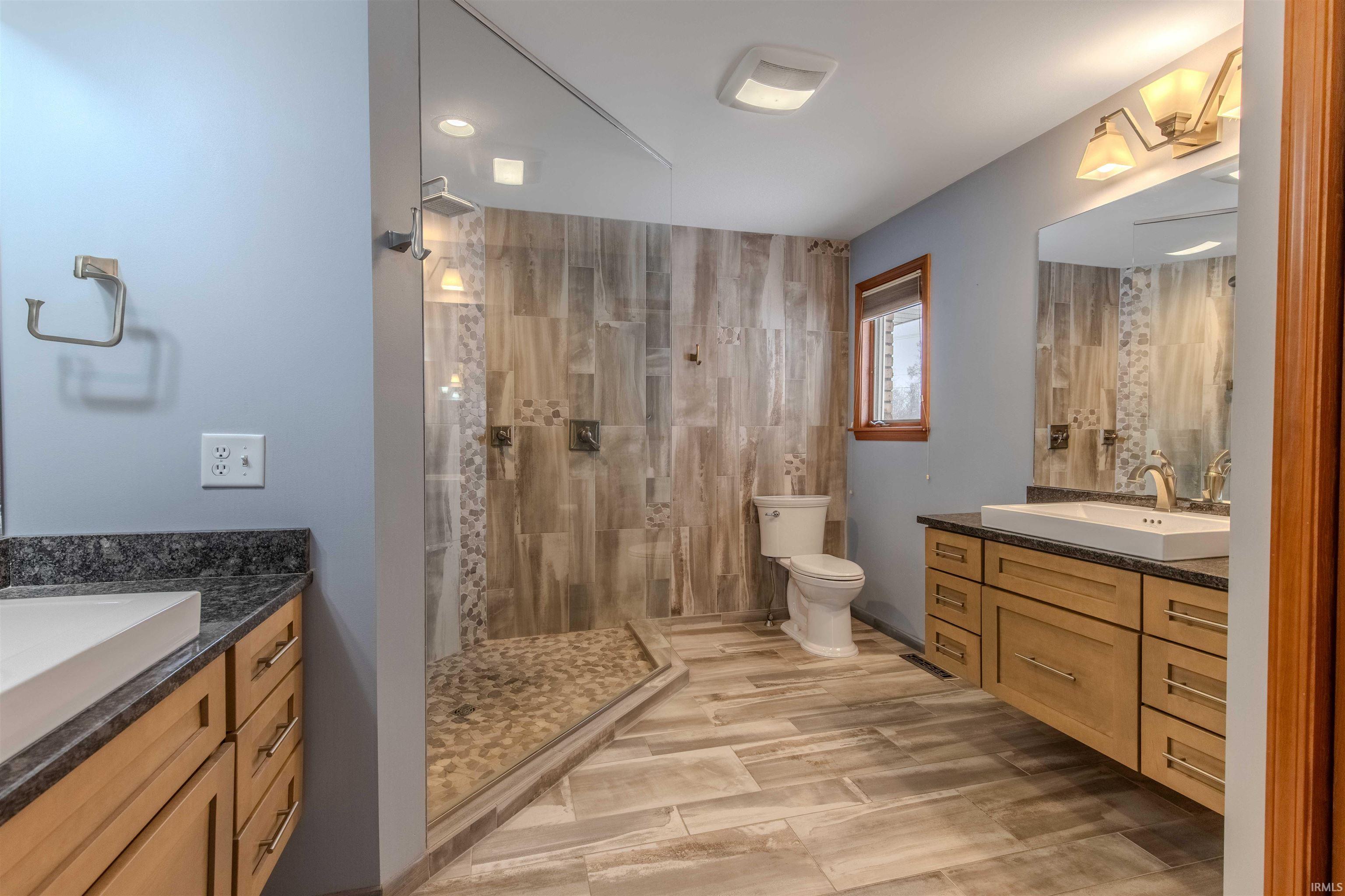 1116 Erin Court Middlebury IN 46540