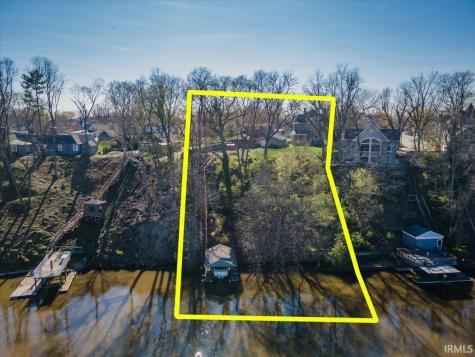 305 S Bluff Street Monticello IN 47960
