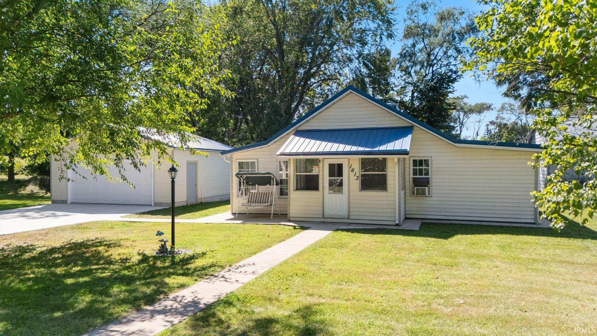 1613 Huron Street Elkhart IN 46516