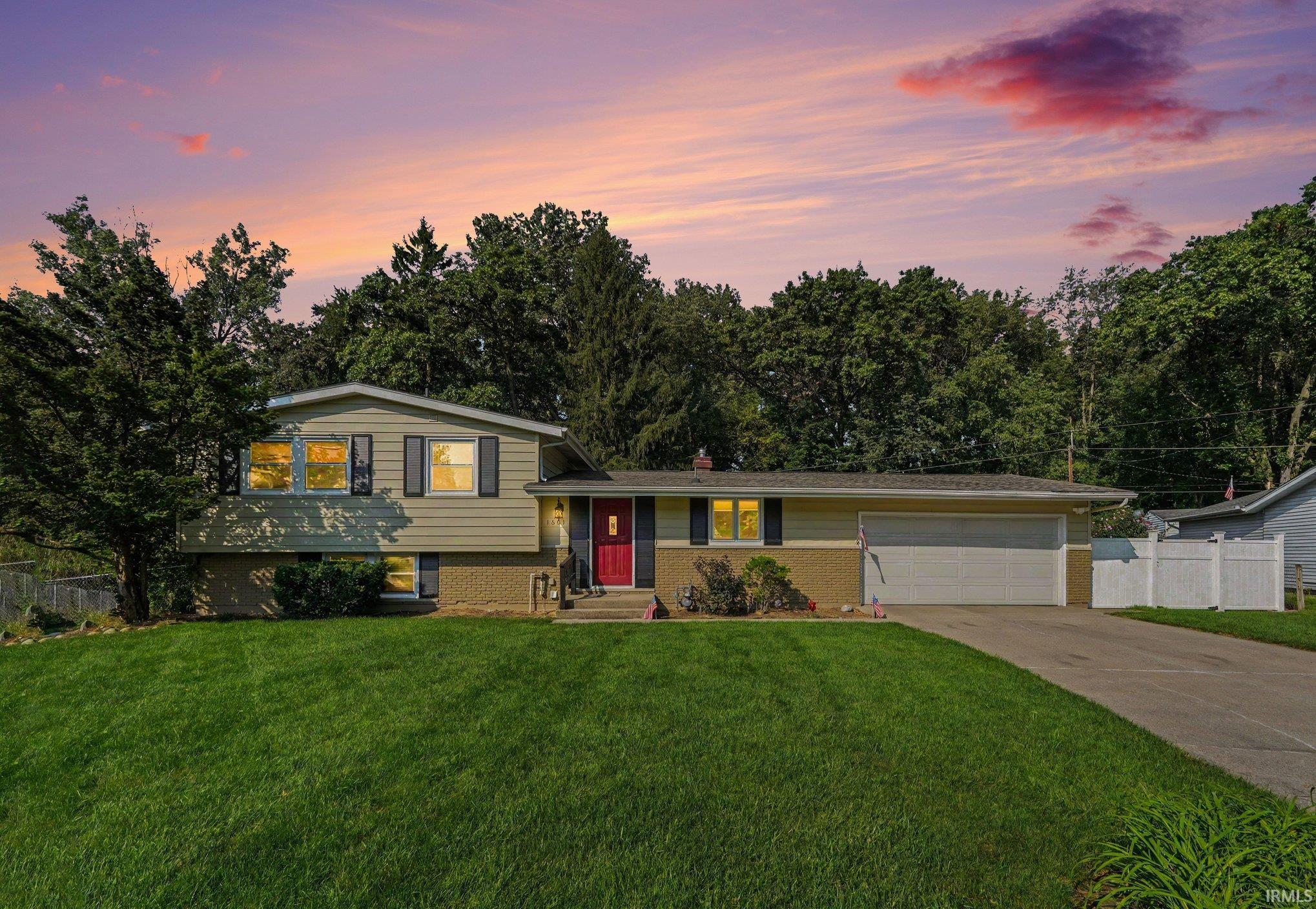 1601 Victoria Drive Elkhart IN 46514