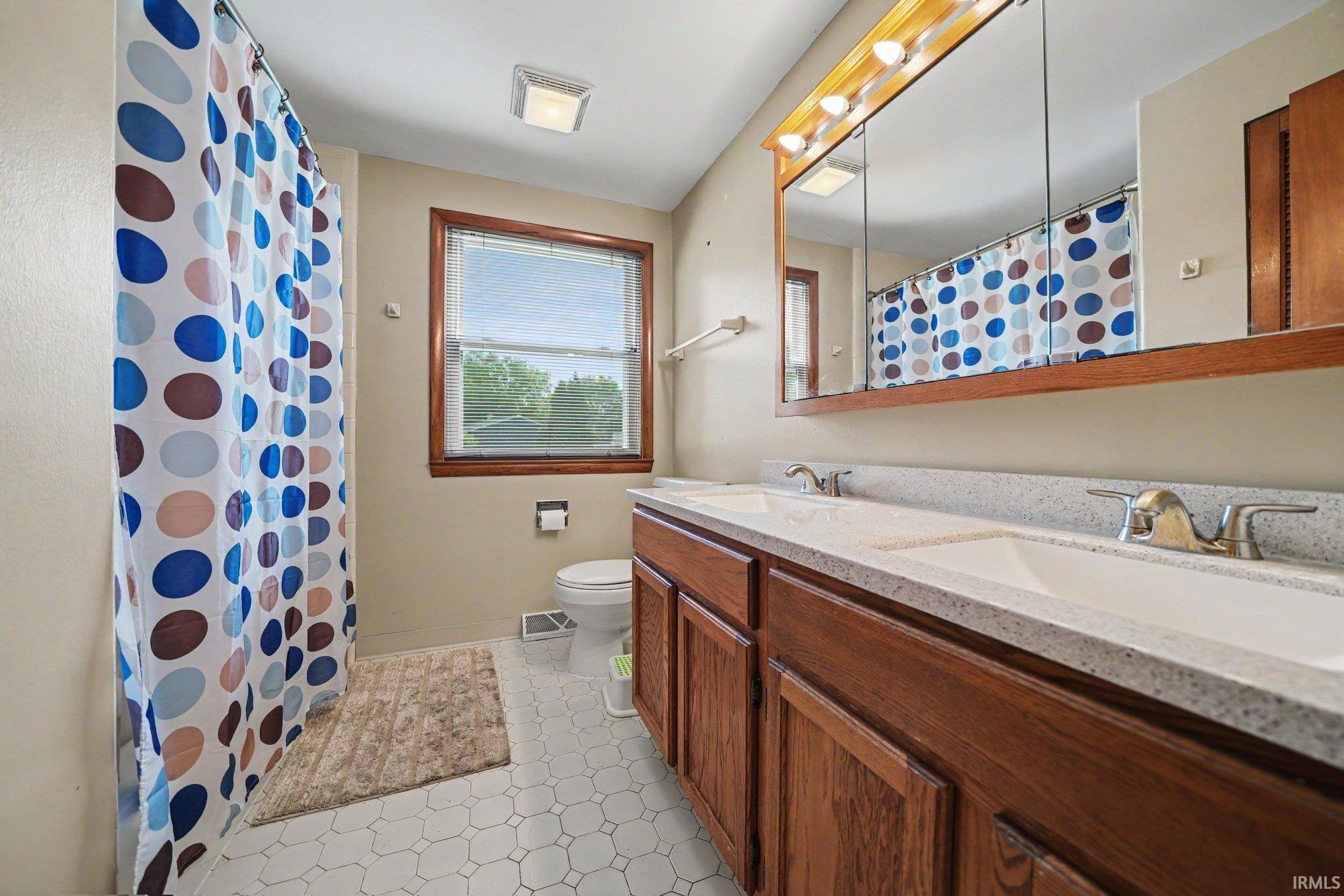 1601 Victoria Drive Elkhart IN 46514