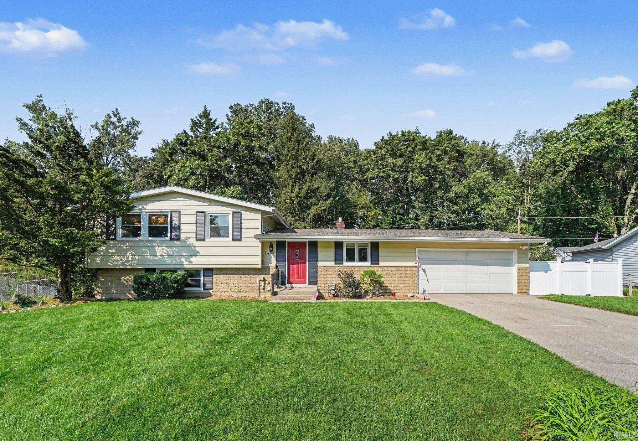 1601 Victoria Drive Elkhart IN 46514
