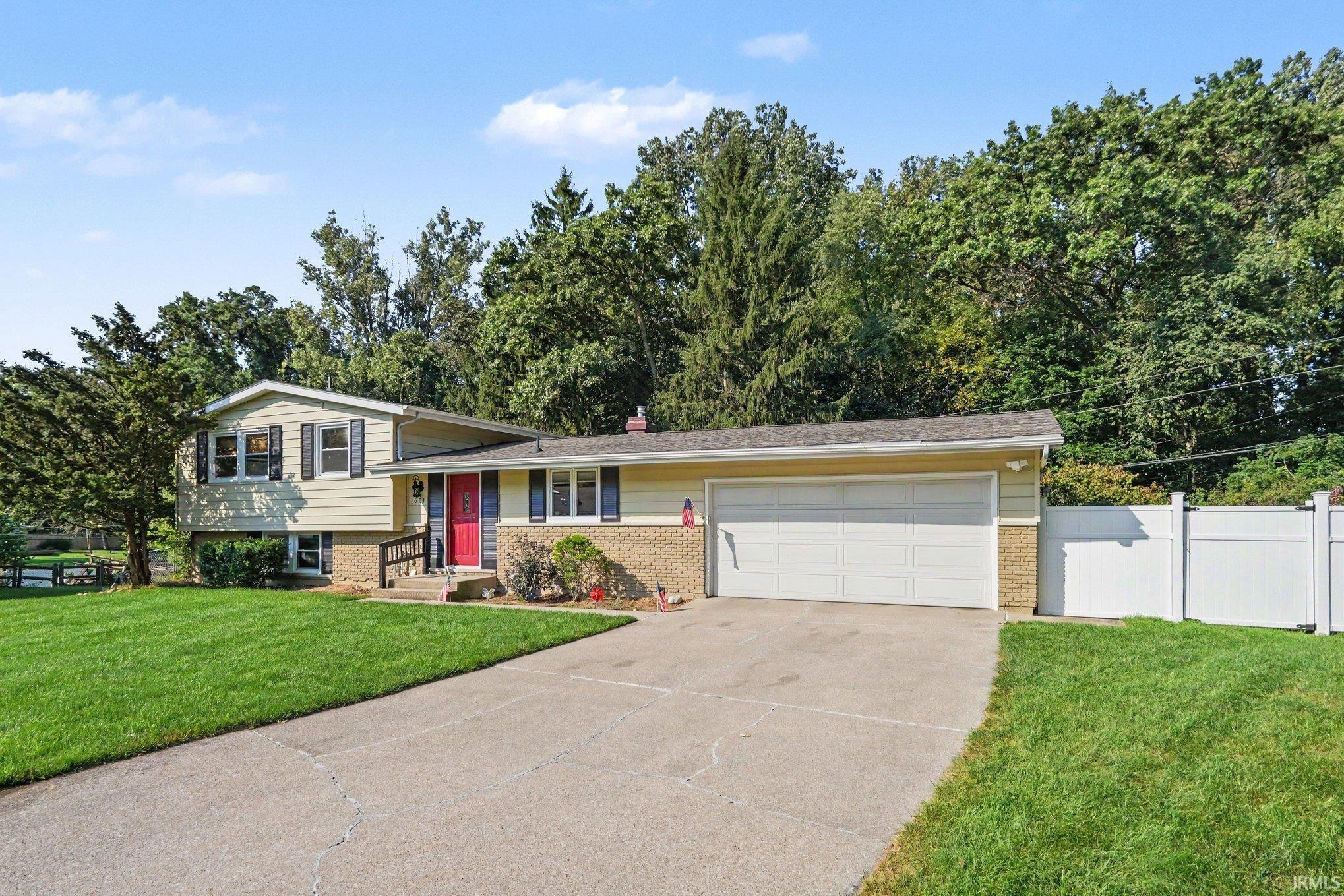 1601 Victoria Drive Elkhart IN 46514