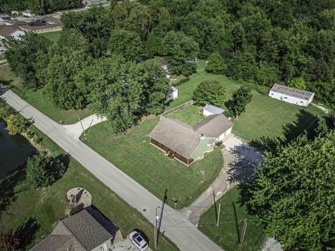 402 S Lakeview Drive Petersburg IN 47567