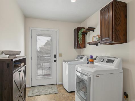 402 S Lakeview Drive Petersburg IN 47567