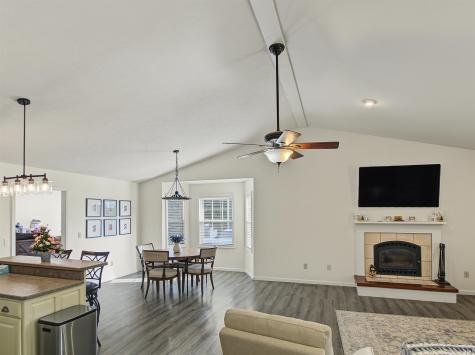 402 S Lakeview Drive Petersburg IN 47567