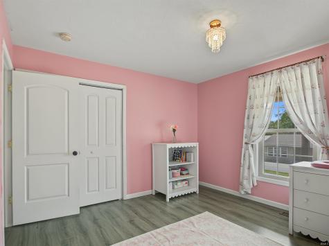 402 S Lakeview Drive Petersburg IN 47567