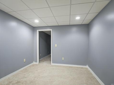 402 S Lakeview Drive Petersburg IN 47567