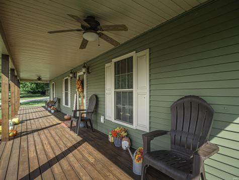 402 S Lakeview Drive Petersburg IN 47567