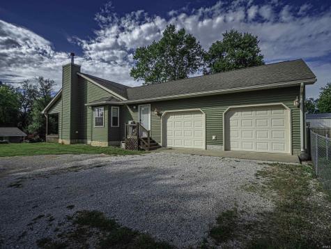 402 S Lakeview Drive Petersburg IN 47567