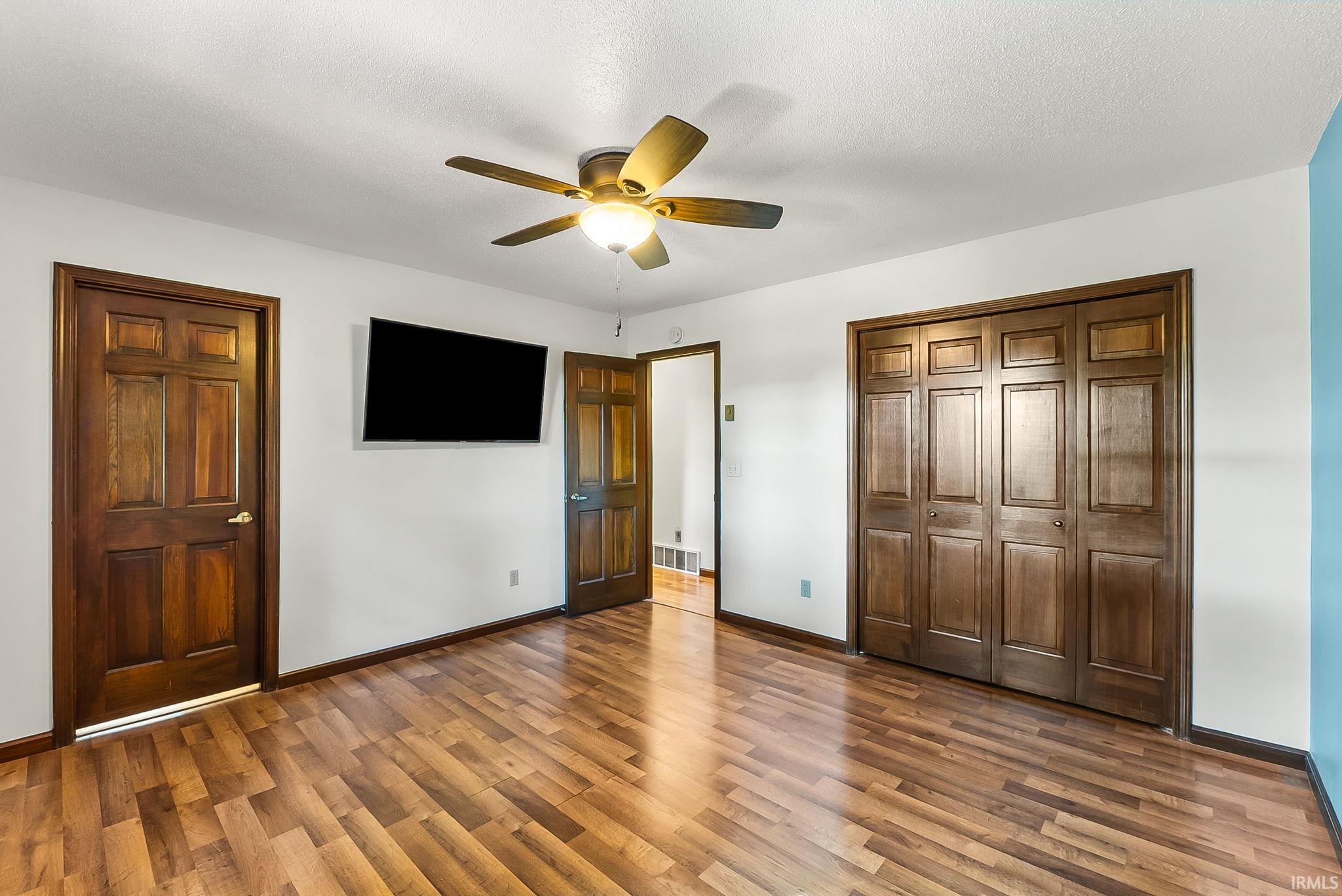 1234 N Shagbark Drive Warsaw IN 46582