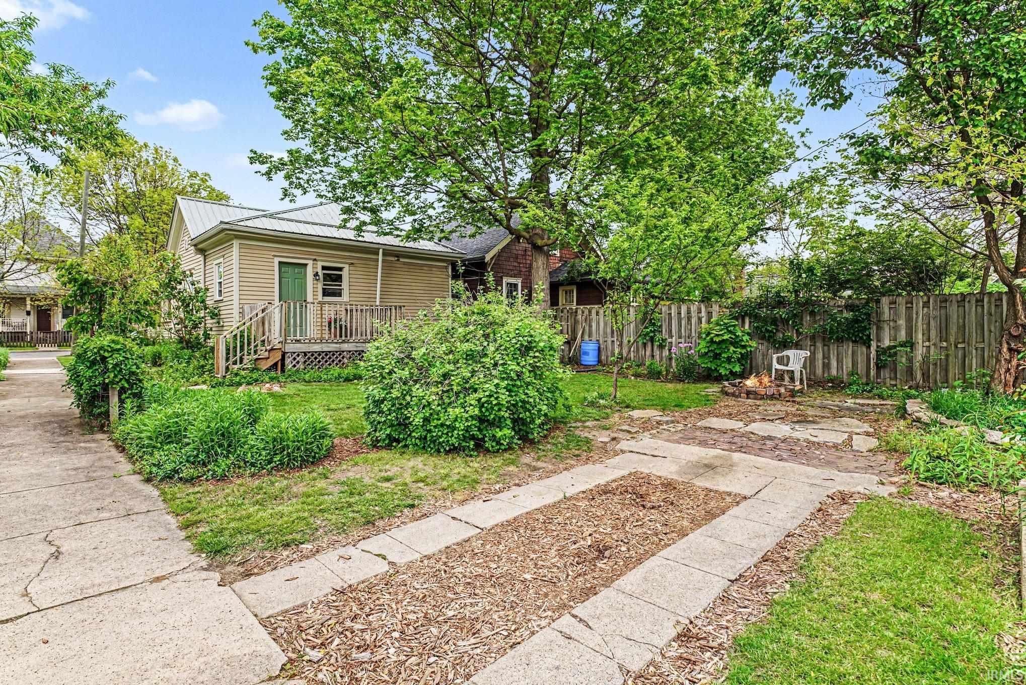 924 California Avenue South Bend IN 46616