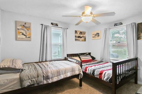 2233 Parkview Place South Bend IN 46616