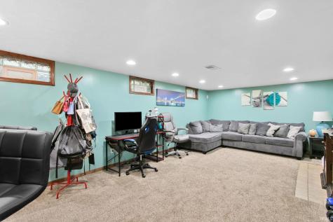 2233 Parkview Place South Bend IN 46616