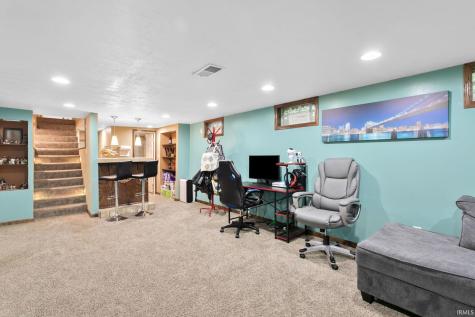 2233 Parkview Place South Bend IN 46616