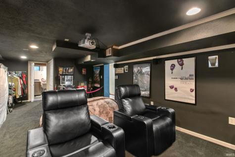 2233 Parkview Place South Bend IN 46616