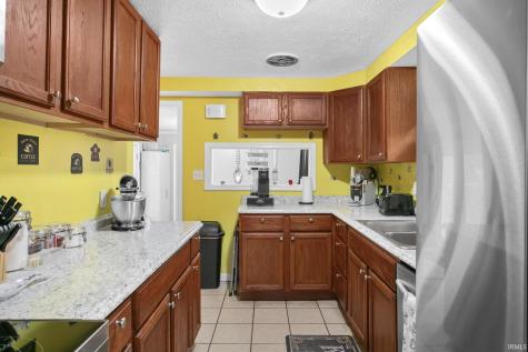 2233 Parkview Place South Bend IN 46616