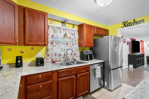 2233 Parkview Place South Bend IN 46616