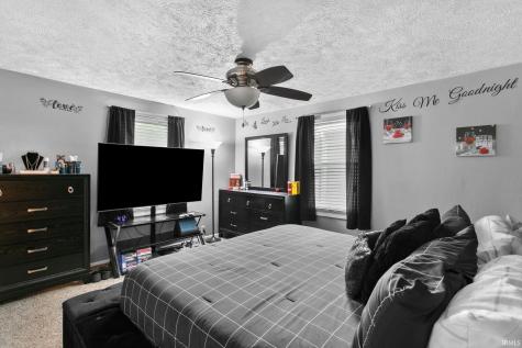 2233 Parkview Place South Bend IN 46616