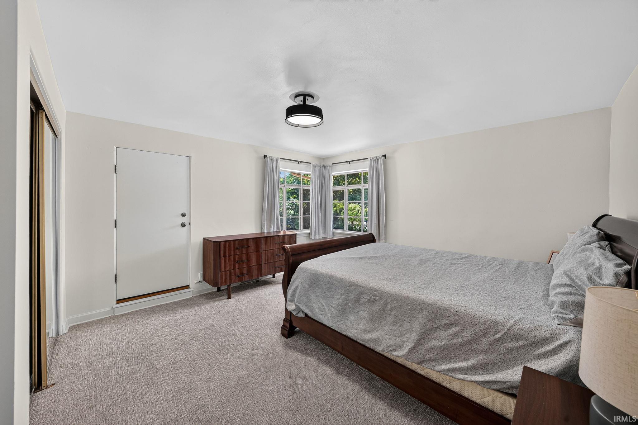 1915 E Jefferson Boulevard South Bend IN 46617