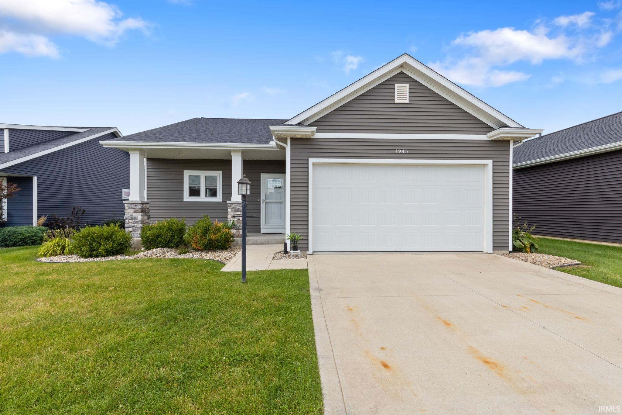 1943 Newbury Circle Goshen IN 46526