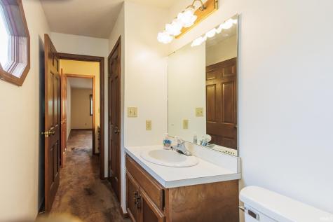 1704 N Thorn Tree Road Muncie IN 47304