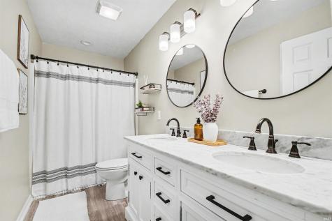 11032 Gorden Setter Drive Osceola IN 46561