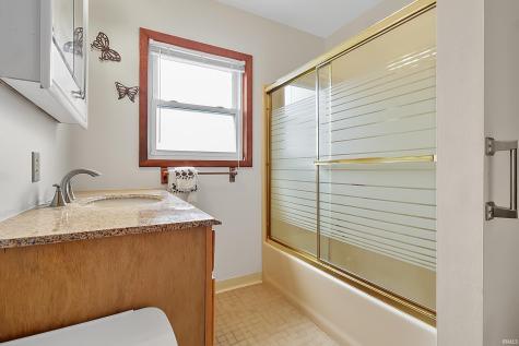 1713 Idlewild Drive Rochester IN 46975