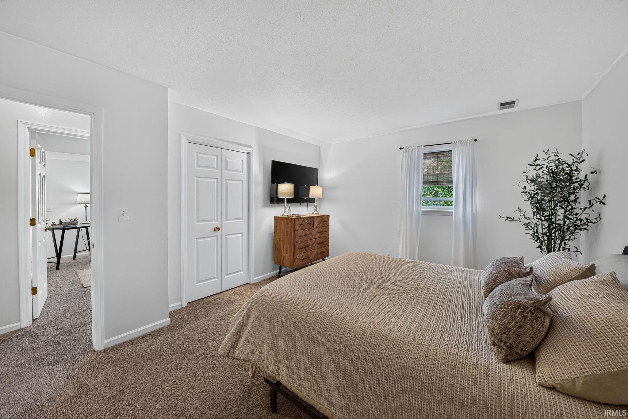 11664 Red Oak Drive Granger IN 46530