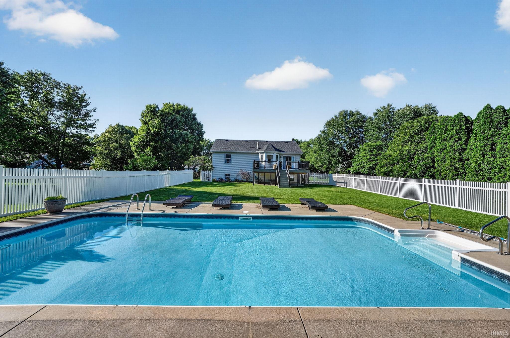 11664 Red Oak Drive Granger IN 46530