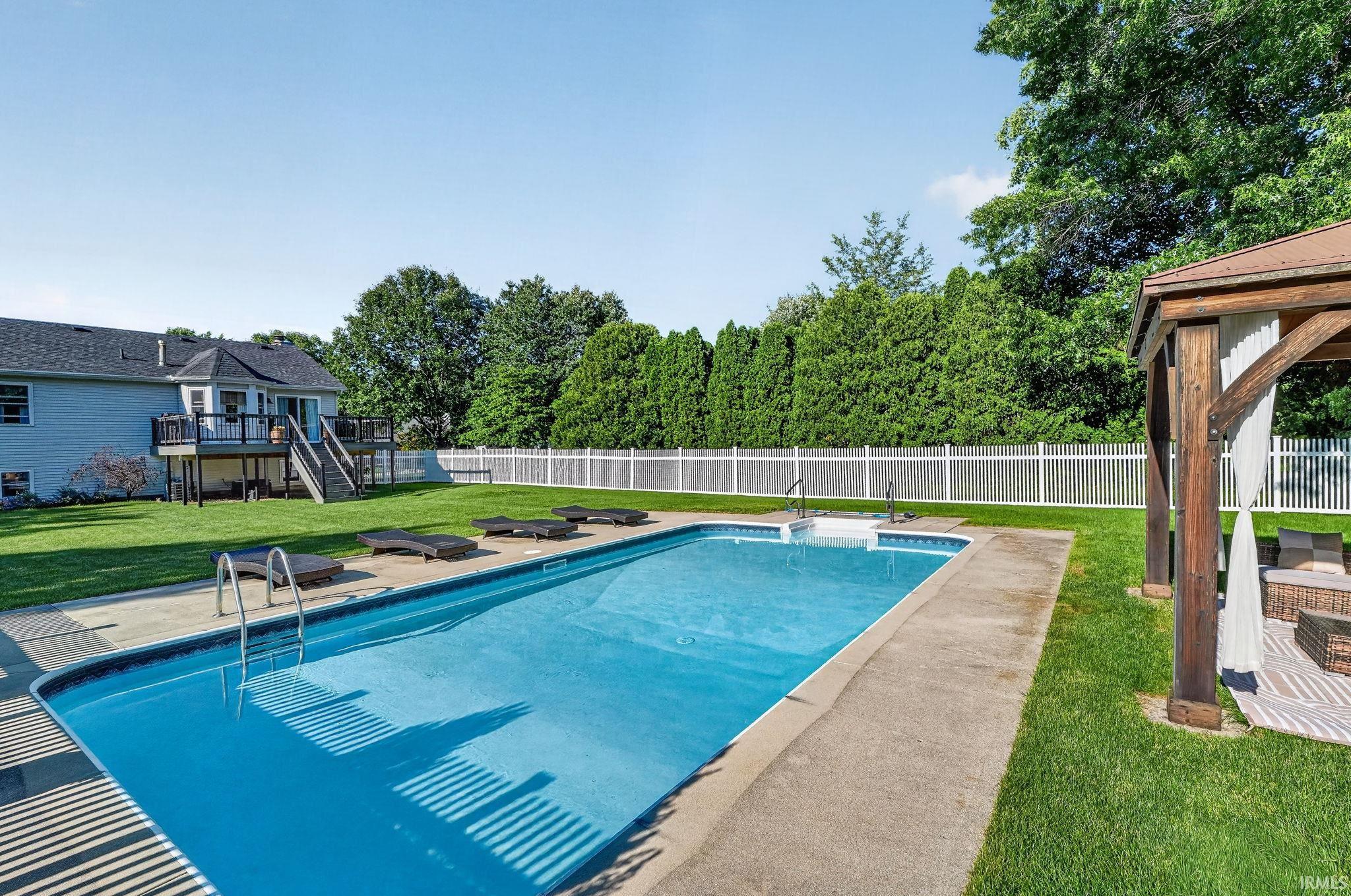 11664 Red Oak Drive Granger IN 46530