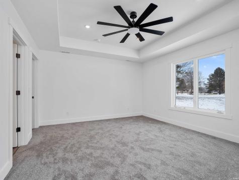4085 E Oldfield Drive Leesburg IN 46538