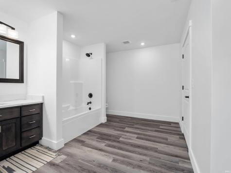 4085 E Oldfield Drive Leesburg IN 46538