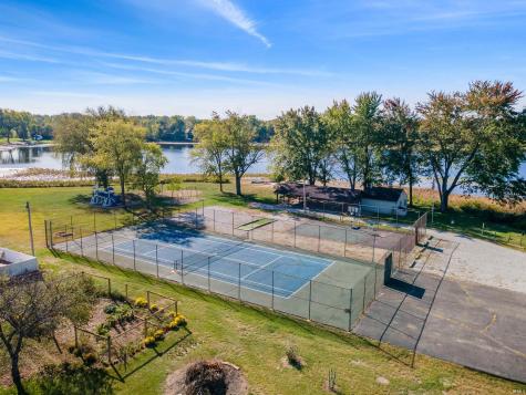 4085 E Oldfield Drive Leesburg IN 46538