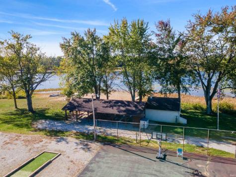 4085 E Oldfield Drive Leesburg IN 46538