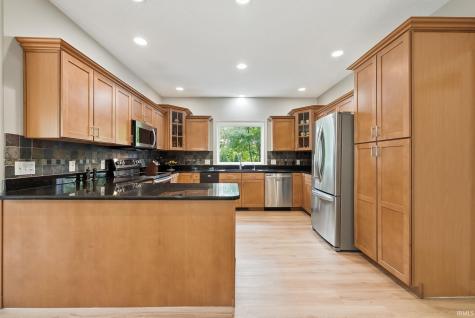 13619 Pendleton Mills Court Fort Wayne IN 46814