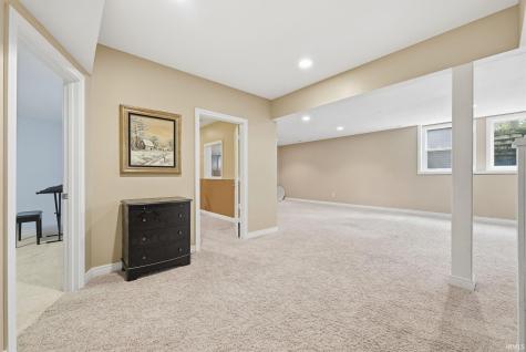 13619 Pendleton Mills Court Fort Wayne IN 46814