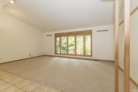 1201 N Pinebark Court Muncie IN 47304