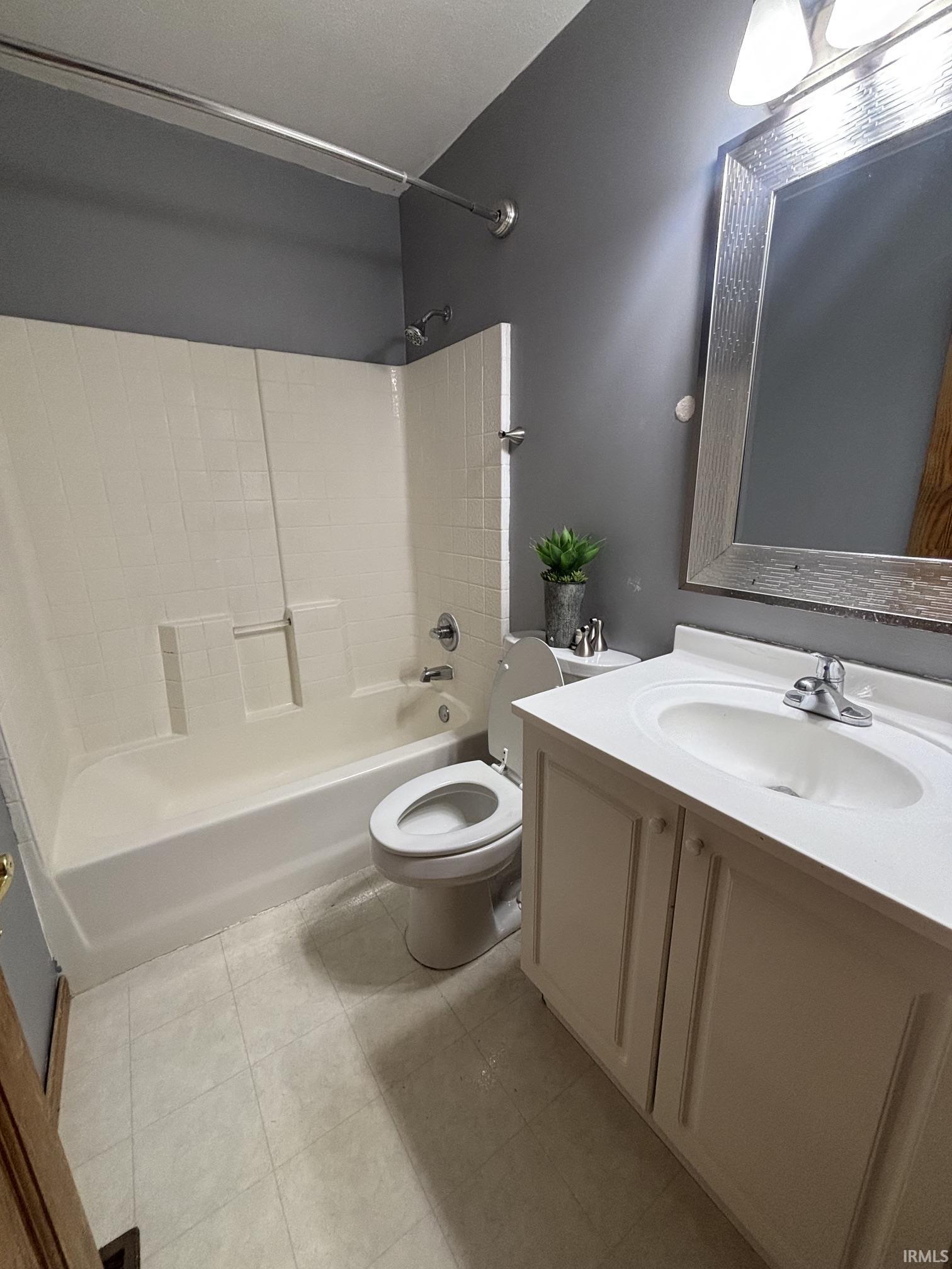 5117 Idlewood Drive South Bend IN 46619