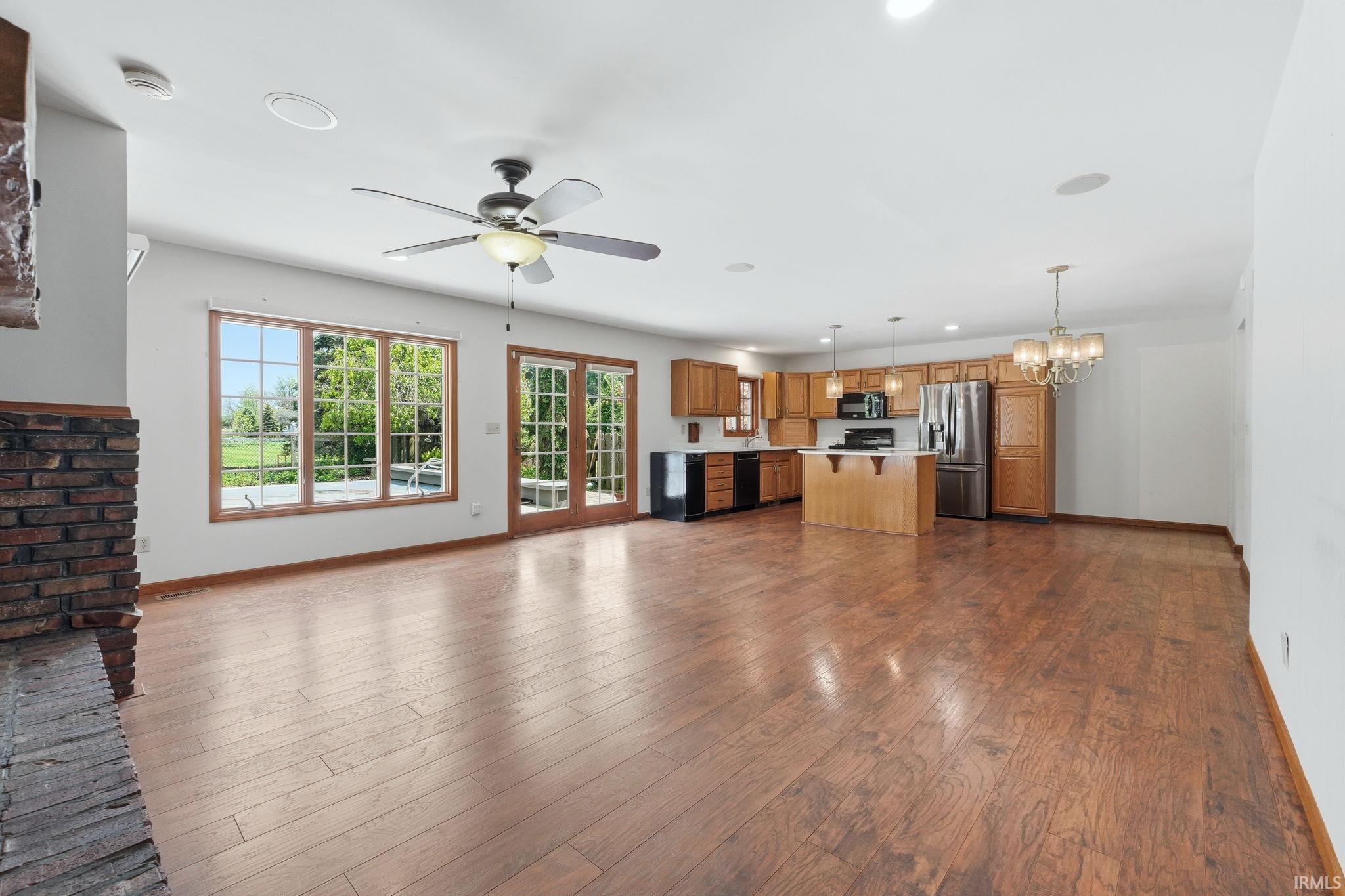 1884 S Packerton Road Warsaw IN 46580