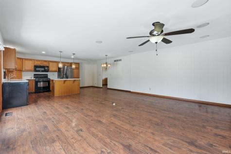1884 S Packerton Road Warsaw IN 46580
