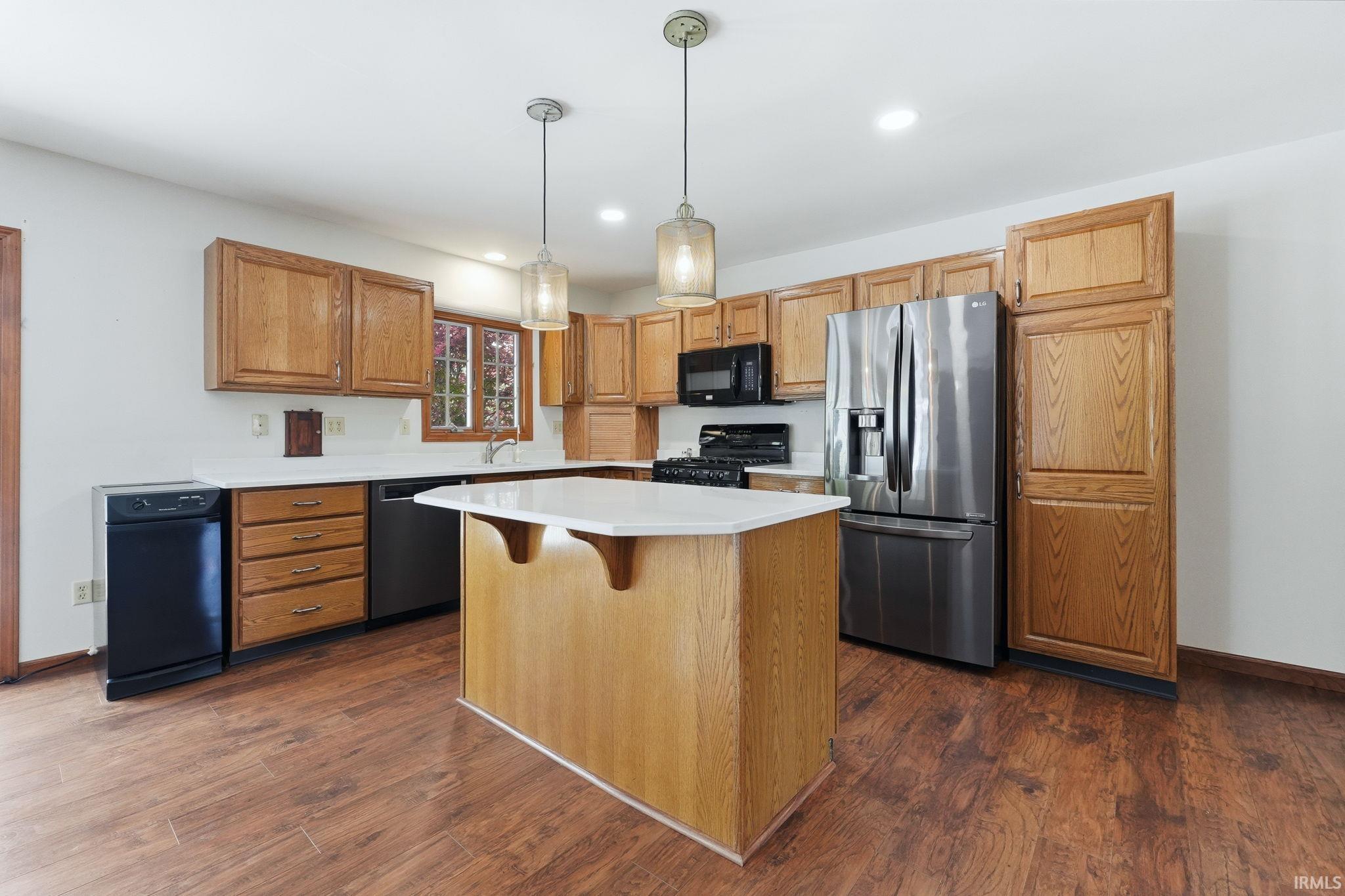 1884 S Packerton Road Warsaw IN 46580