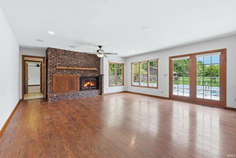 1884 S Packerton Road Warsaw IN 46580