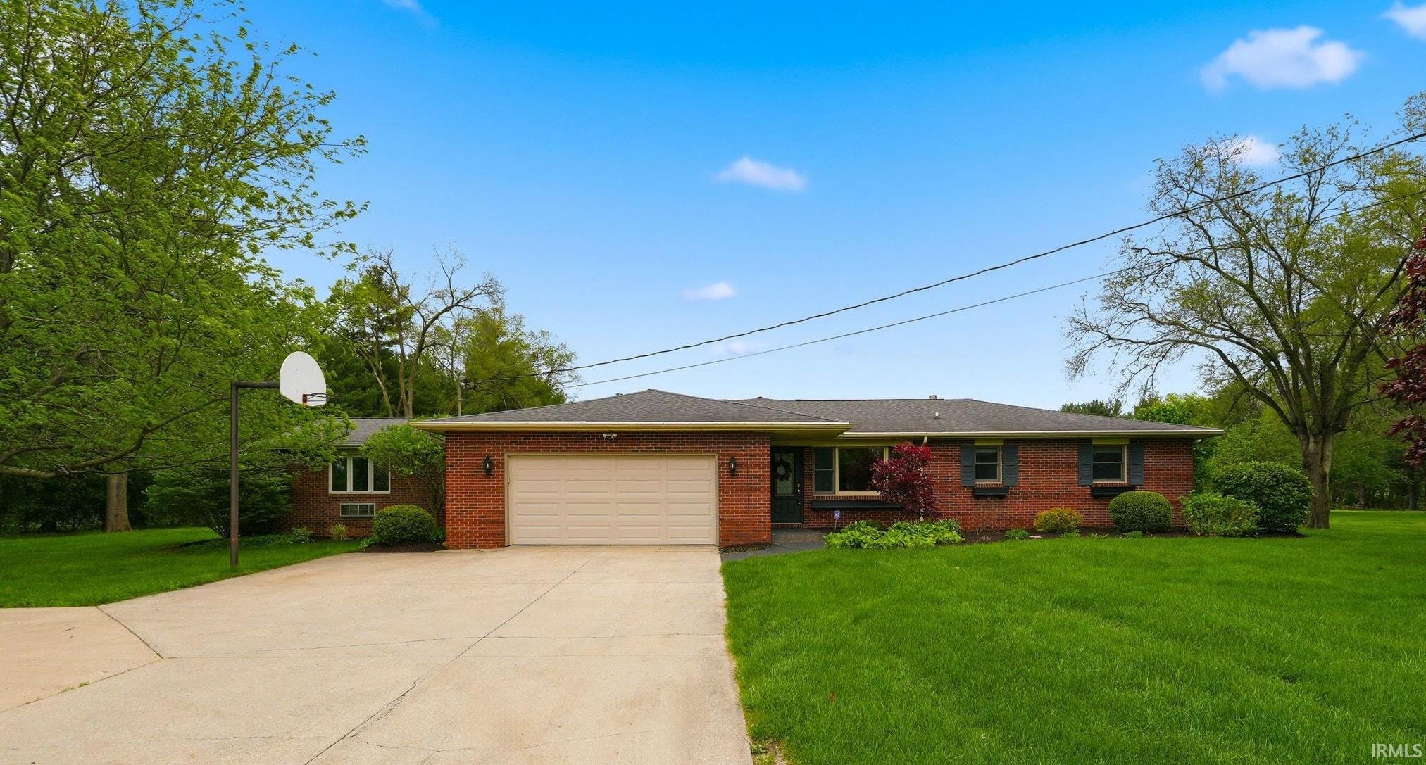 1884 S Packerton Road Warsaw IN 46580