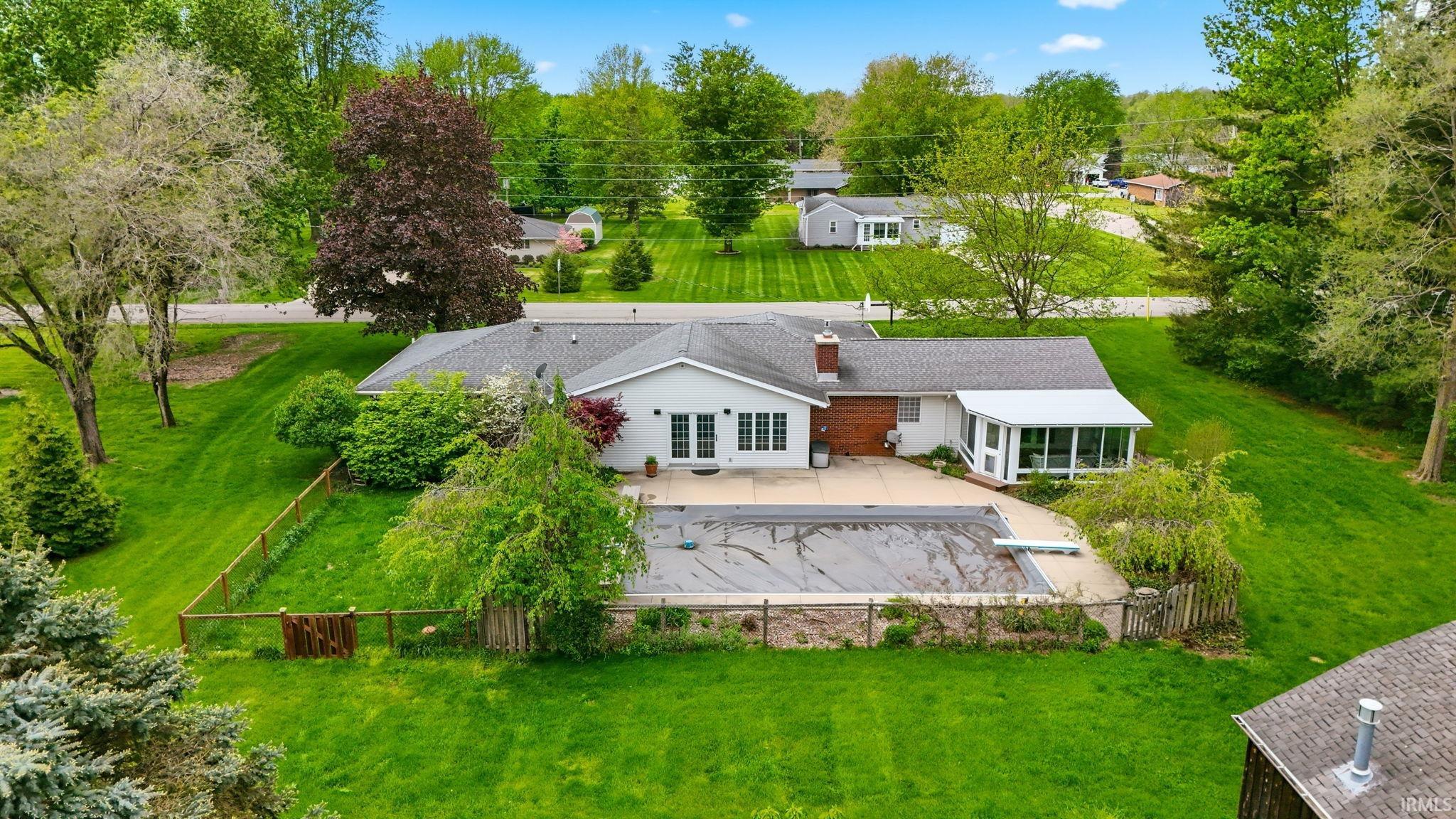 1884 S Packerton Road Warsaw IN 46580