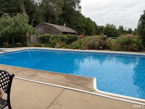 1884 S Packerton Road Warsaw IN 46580