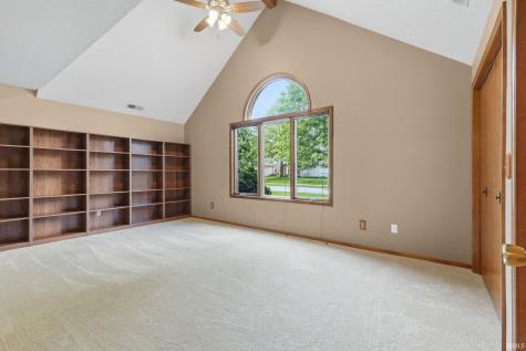 631 Autumn Ridge Lane Fort Wayne IN 46804